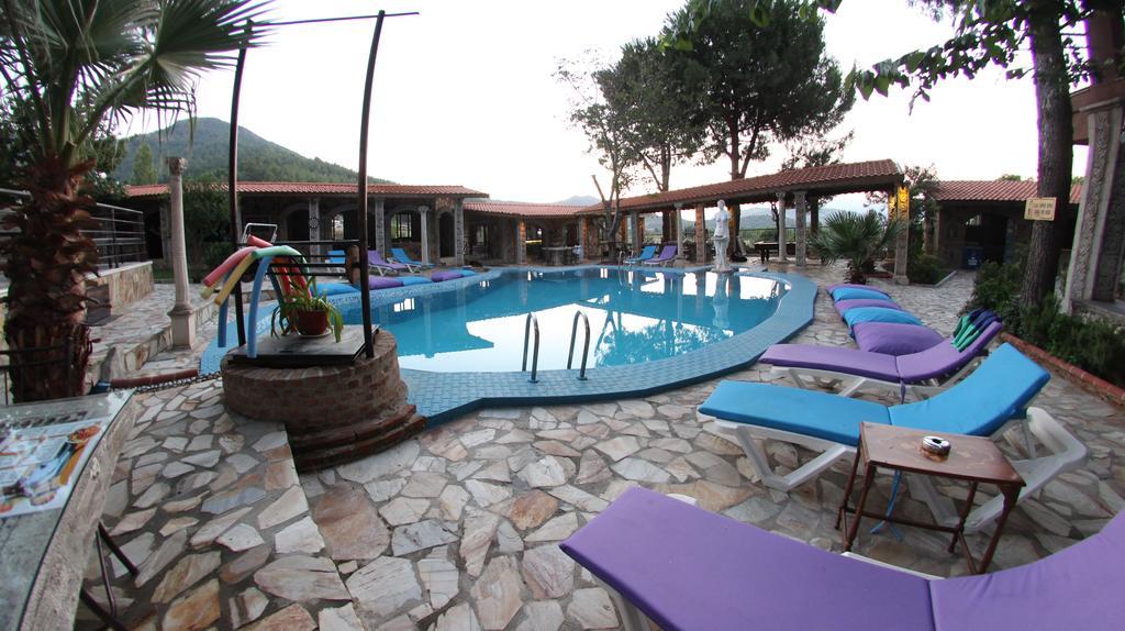 Atillas Getaway Selçuk Exteriör bild